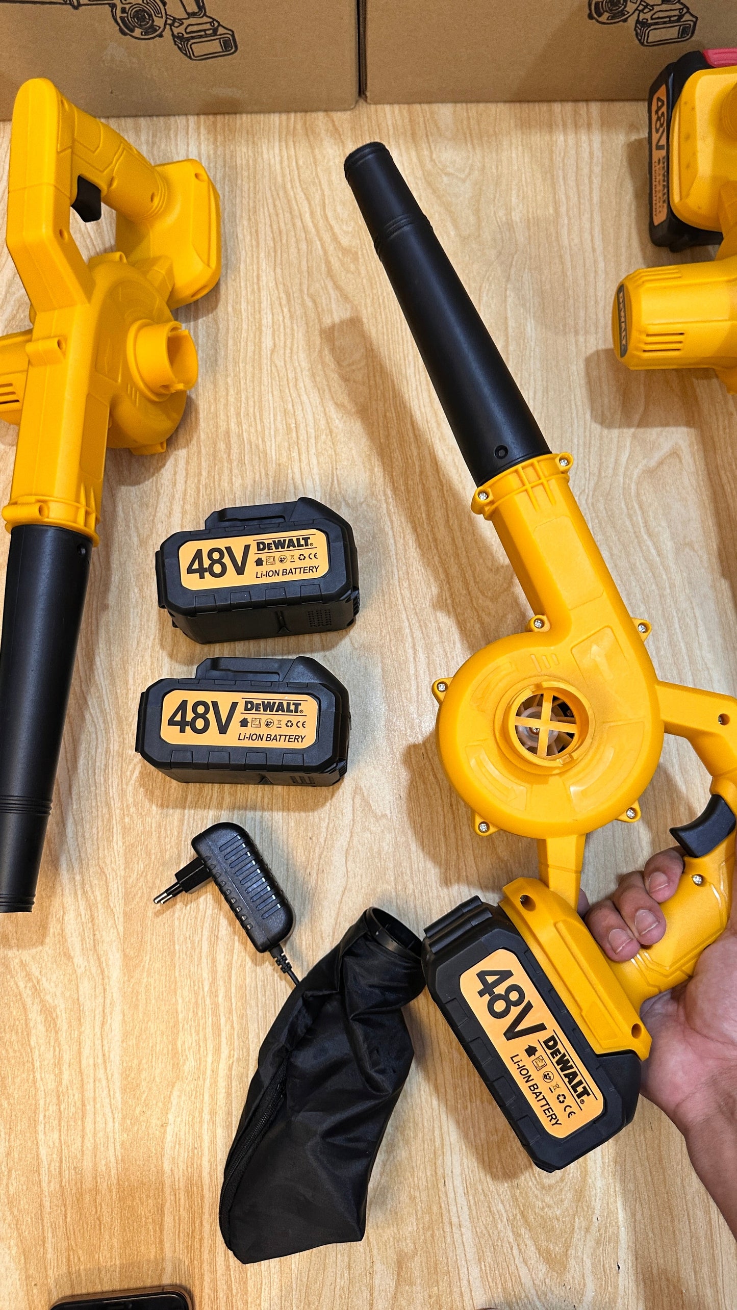 Rechargeable Blower and Vacuum