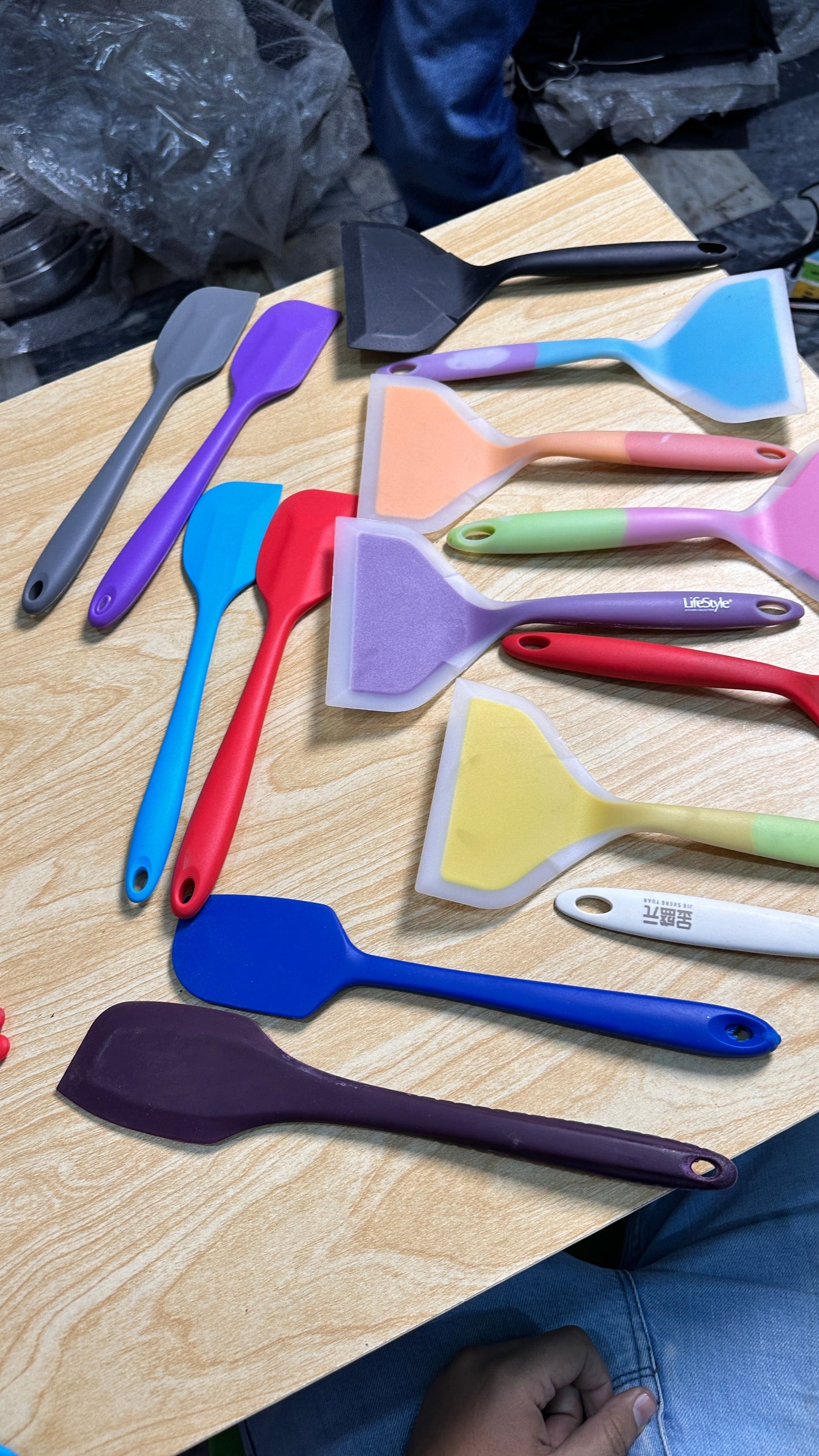 4 Pcs Silicon Spatulas and Palta