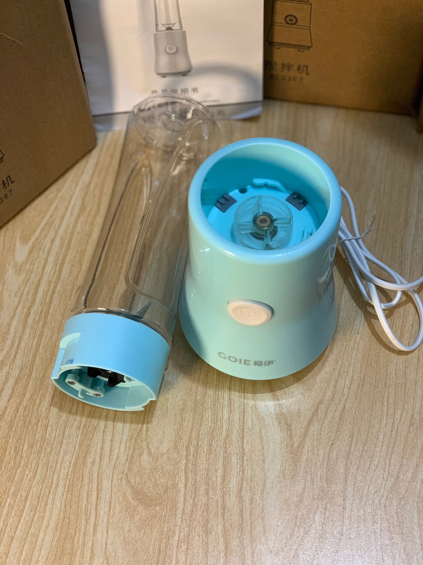 GOIE Fruit and juice Blender