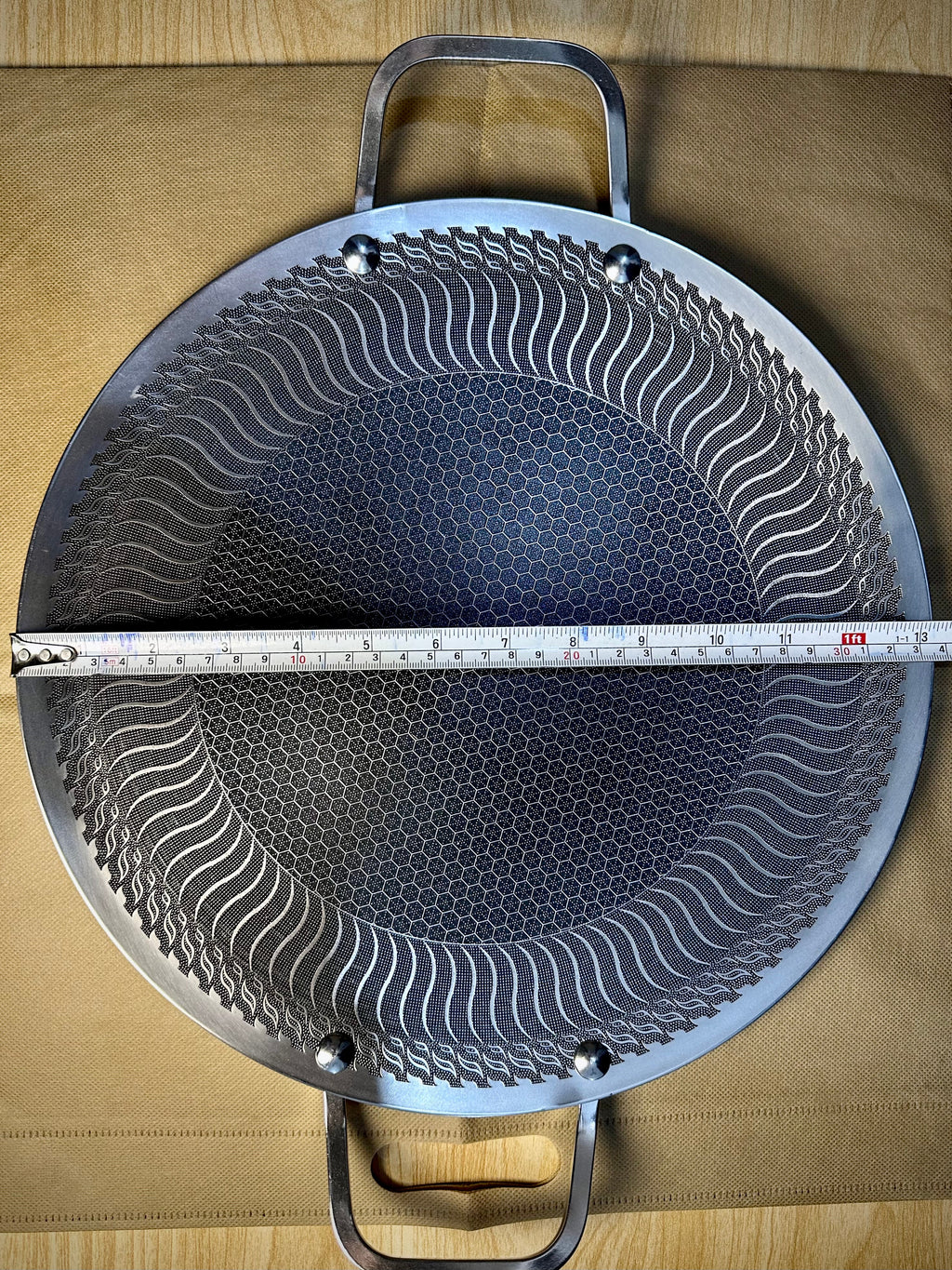 Laser coating honeycomb nonstick Tawa