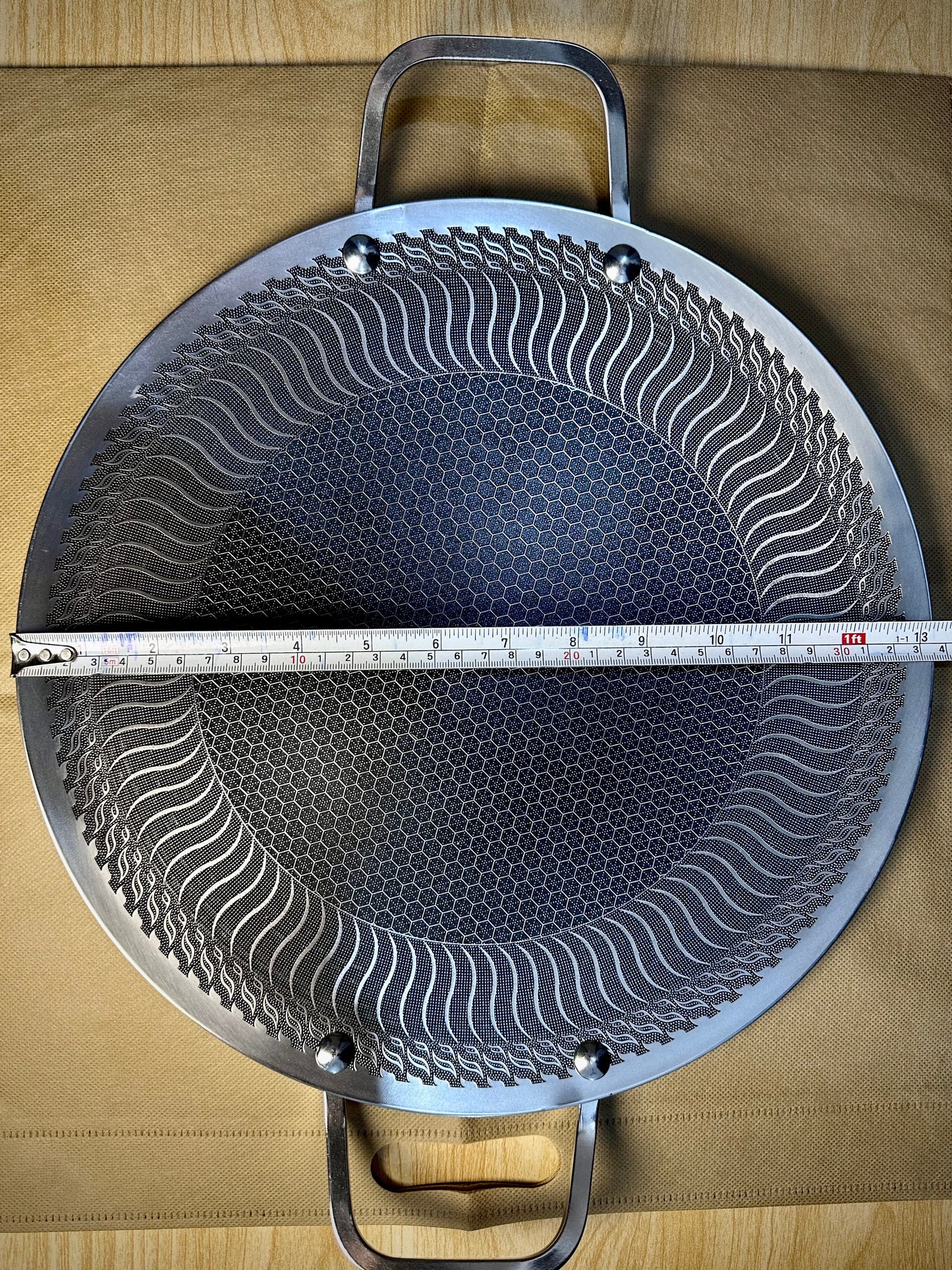 Laser coating honeycomb nonstick Tawa